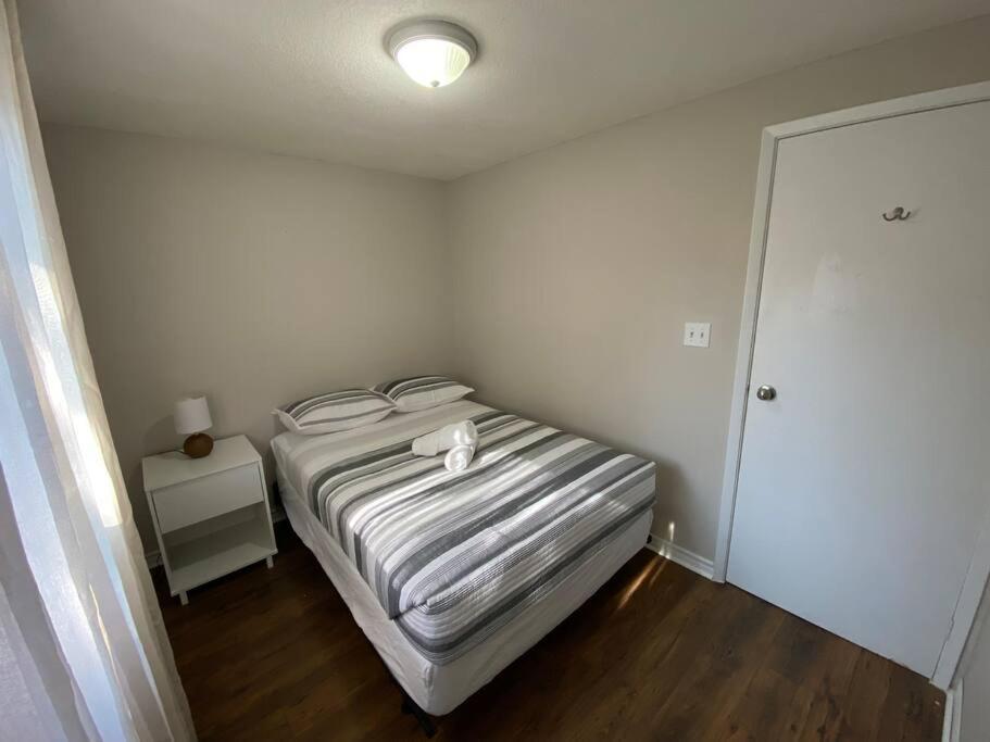 H_&_A Entire 3 beds Home Kingston Eksteriør billede